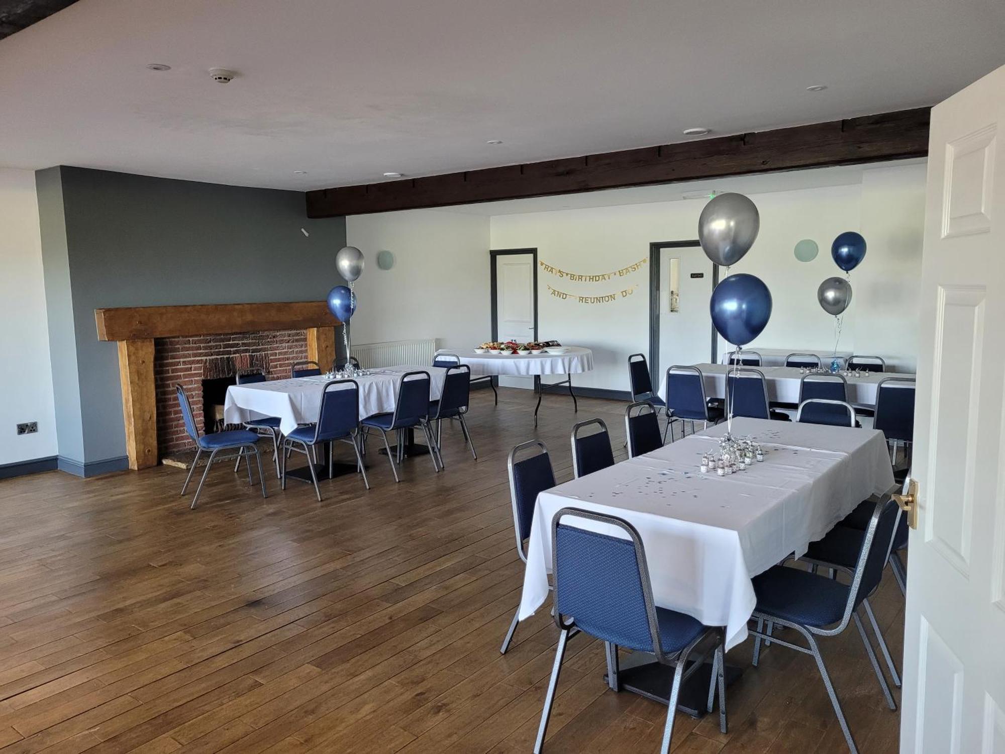 The White Horse Lodge Hotel 瑟斯克 外观 照片