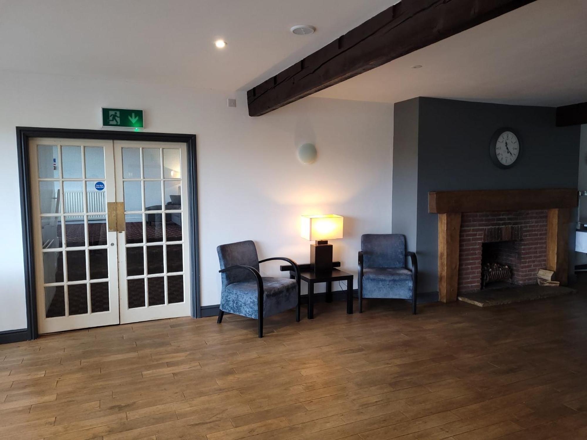 The White Horse Lodge Hotel 瑟斯克 外观 照片